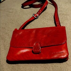 Jack Georges Voyager Wallet on a String #7672
HAND-STAINED BUFFALO LEATHER